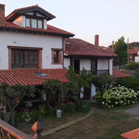 Casa Mari Paz Trasvia Comillas