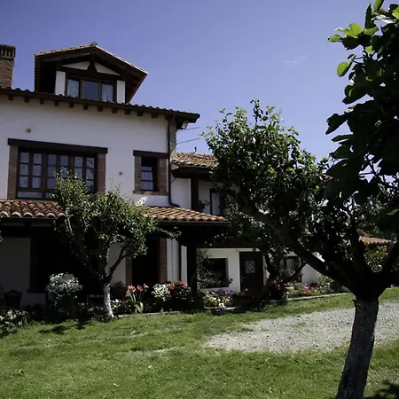 Casa Mari Paz Trasvia Comillas